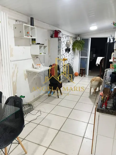 Casa de Condomínio com 3 quartos à venda, 180m2 em Residencial Santa Paula, Jacarei - SP - imagem 4 Foto 4 de Casa de Condomínio com 3 quartos à venda, 180m2 em Residencial Santa Paula, Jacarei - SP