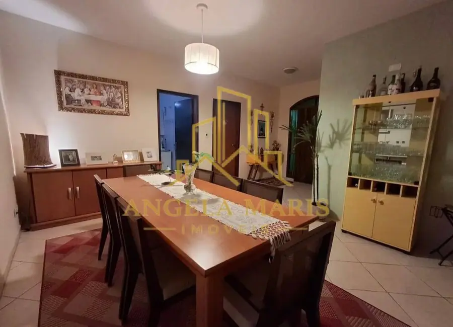 Casa com 4 quartos à venda em Sao Jose Dos Campos - SP - imagem 6 Foto 6 de Casa com 4 quartos à venda em Sao Jose Dos Campos - SP