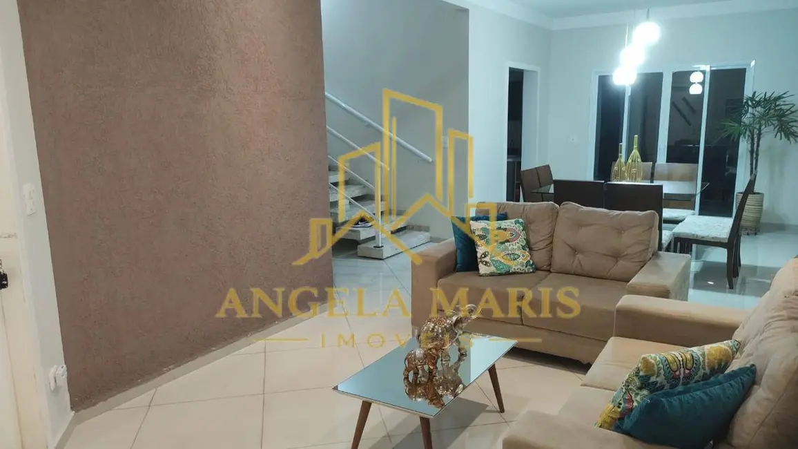 Casa de Condomínio com 3 quartos à venda, 234m2 em Loteamento Villa Branca, Jacarei - SP - imagem 6 Foto 6 de Casa de Condomínio com 3 quartos à venda, 234m2 em Loteamento Villa Branca, Jacarei - SP