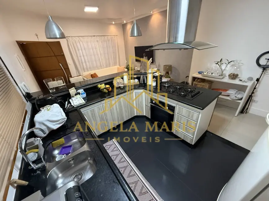 Foto 4 de Casa com 3 quartos à venda, 80m2 em Sao Jose Dos Campos - SP