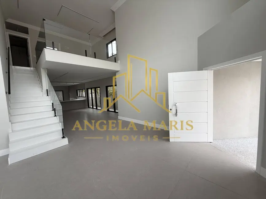 Casa de Condomínio com 5 quartos à venda, 365m2 em Sao Jose Dos Campos - SP - imagem 2 Foto 2 de Casa de Condomínio com 5 quartos à venda, 365m2 em Sao Jose Dos Campos - SP
