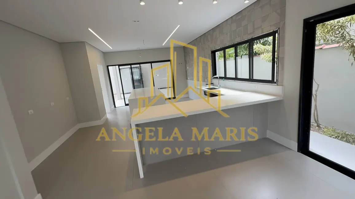 Casa de Condomínio com 5 quartos à venda, 365m2 em Sao Jose Dos Campos - SP - imagem 5 Foto 5 de Casa de Condomínio com 5 quartos à venda, 365m2 em Sao Jose Dos Campos - SP