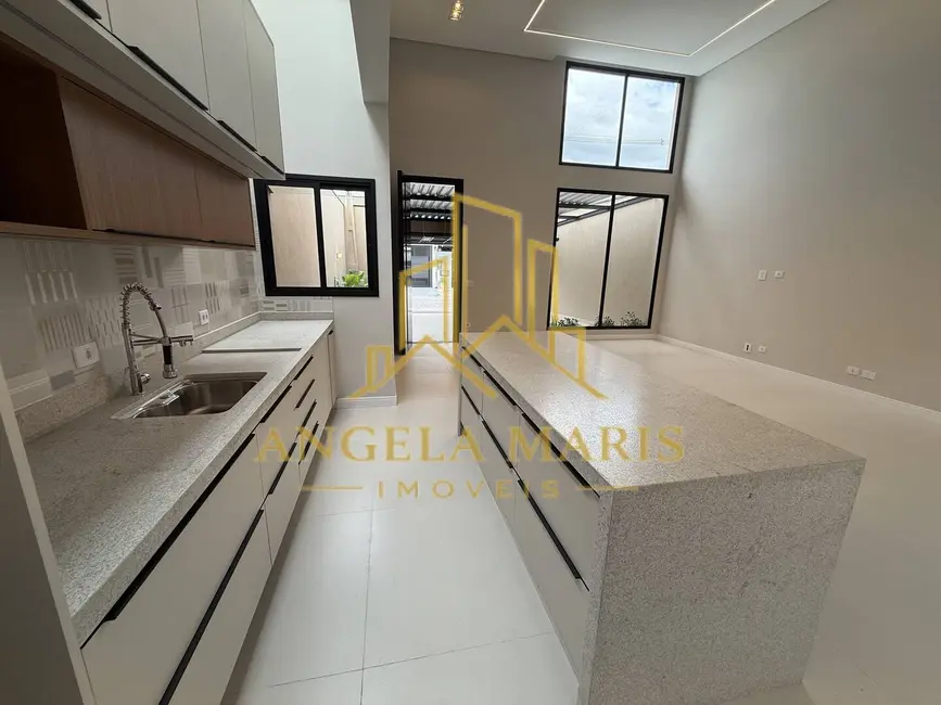 Foto 3 de Casa de Condomínio com 3 quartos à venda, 175m2 em Sao Jose Dos Campos - SP