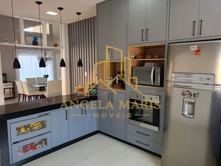 Foto 7 de Casa de Condomínio com 4 quartos à venda, 400m2 em Rio Comprido, Jacarei - SP