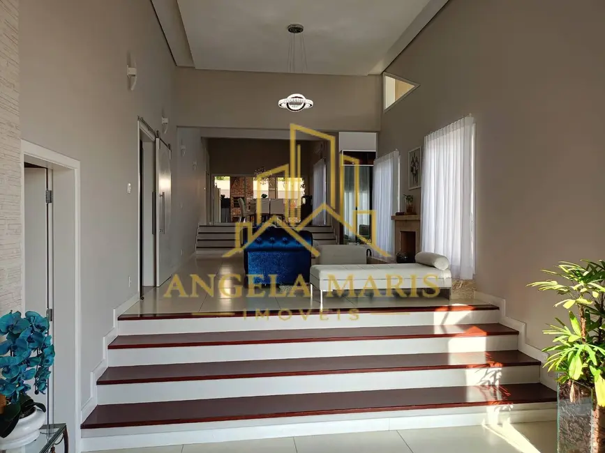 Foto 9 de Casa de Condomínio com 4 quartos à venda, 400m2 em Rio Comprido, Jacarei - SP