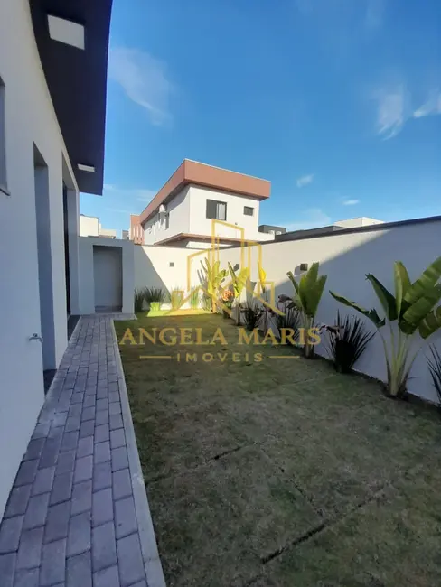 Foto 7 de Casa de Condomínio com 3 quartos à venda, 126m2 em Jardim Jacinto, Jacarei - SP
