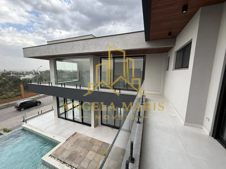 Casa de Condomínio com 5 quartos à venda, 490m2 em Sao Jose Dos Campos - SP - imagem 3 Foto 3 de Casa de Condomínio com 5 quartos à venda, 490m2 em Sao Jose Dos Campos - SP