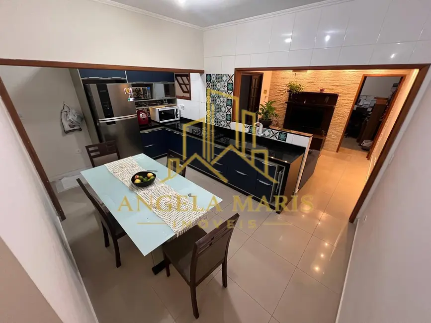 Casa com 3 quartos à venda, 109m2 em Sao Jose Dos Campos - SP - imagem 6 Foto 6 de Casa com 3 quartos à venda, 109m2 em Sao Jose Dos Campos - SP
