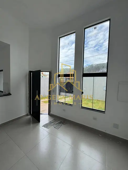 Foto 2 de Casa com 2 quartos à venda e para alugar, 72m2 em Jacarei - SP