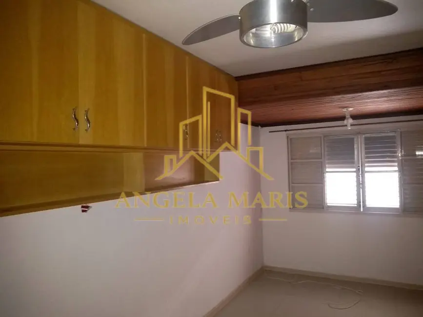 Casa com 3 quartos à venda, 110m2 em Sao Jose Dos Campos - SP - imagem 5 Foto 5 de Casa com 3 quartos à venda, 110m2 em Sao Jose Dos Campos - SP