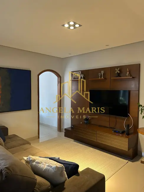 Foto 4 de Casa com 2 quartos à venda, 202m2 em Sao Jose Dos Campos - SP