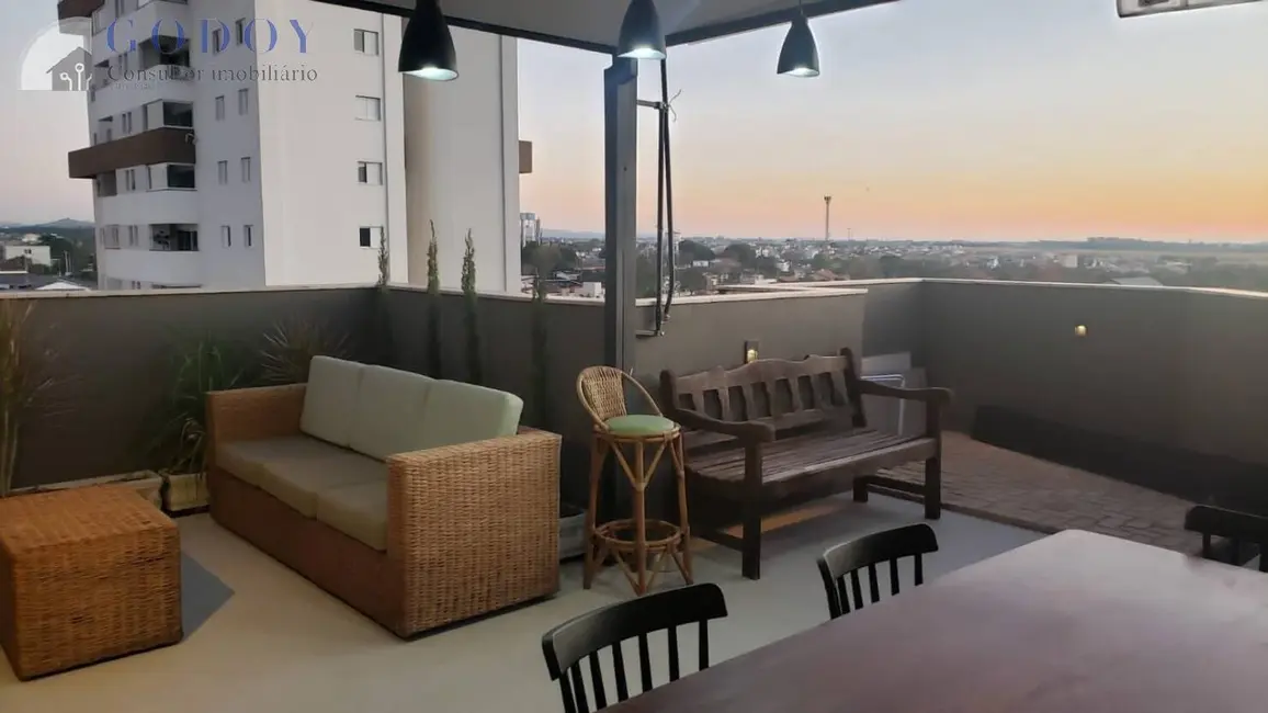 Foto 5 de Apartamento com 4 quartos à venda, 200m2 em Jardim Boa Vista, Pindamonhangaba - SP