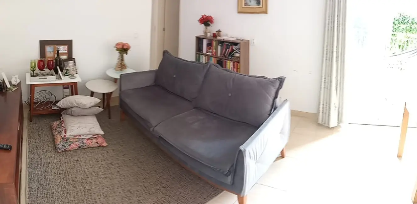 Foto 4 de Apartamento com 2 quartos à venda, 52m2 em Pindamonhangaba - SP