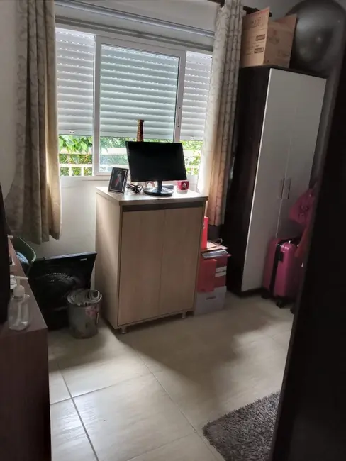 Foto 5 de Apartamento com 2 quartos à venda, 52m2 em Pindamonhangaba - SP