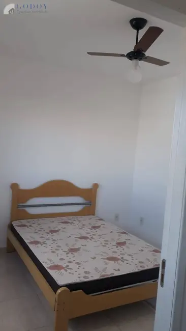 Foto 1 de Kitnet com 1 quarto para alugar, 32m2 em Centro, Pindamonhangaba - SP