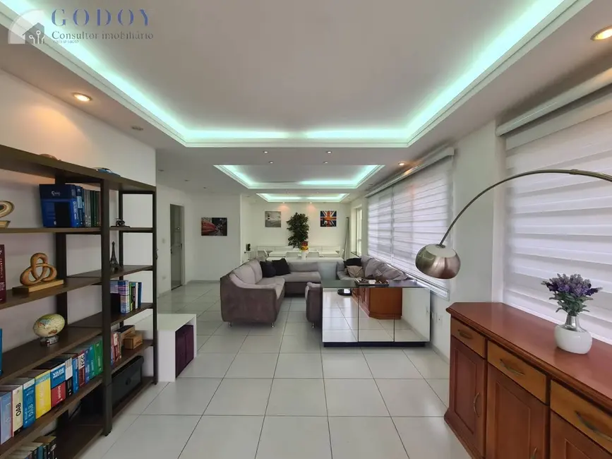 Foto 1 de Apartamento com 4 quartos à venda, 202m2 em Centro, Taubate - SP