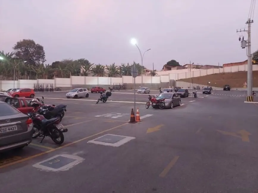 Foto 4 de Apartamento com 2 quartos à venda, 39m2 em Jardim das Bandeiras, Taubate - SP