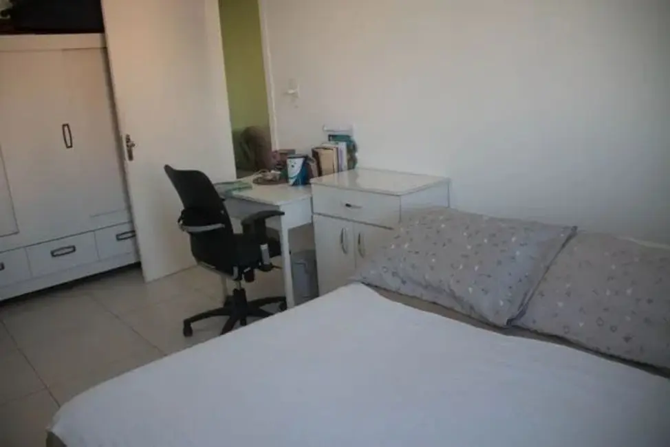 Foto 4 de Apartamento com 1 quarto à venda, 50m2 em Jardim Eulália, Taubate - SP