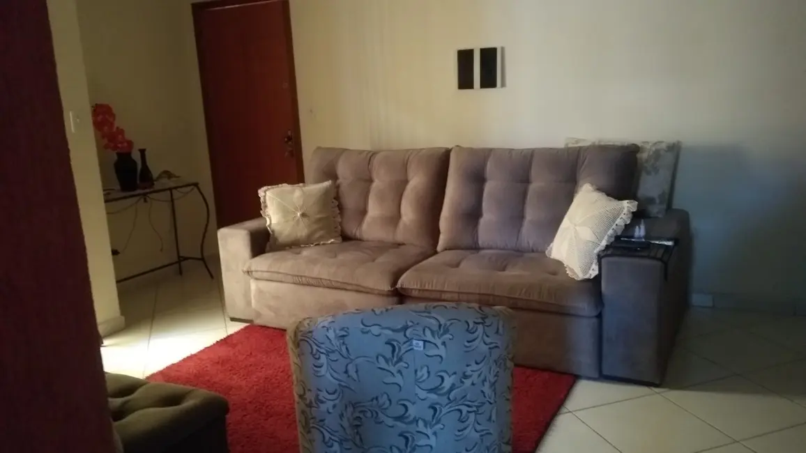 Foto 2 de Apartamento com 2 quartos à venda, 77m2 em São Benedito, Pindamonhangaba - SP