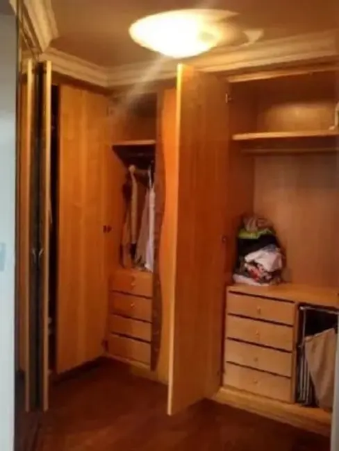 Foto 8 de Apartamento com 3 quartos à venda, 187m2 em Centro, Taubate - SP