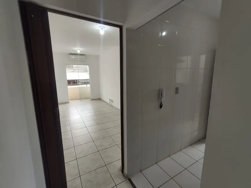 Foto 2 de Apartamento com 2 quartos à venda, 59m2 em Centro, Taubate - SP