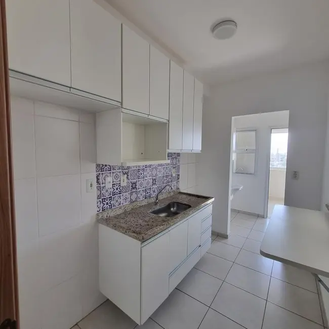 Foto 2 de Apartamento com 2 quartos à venda, 75m2 em Areão, Taubate - SP