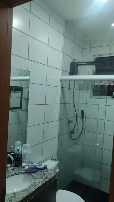 Foto 4 de Apartamento com 2 quartos à venda, 50m2 em Jardim Gurilândia, Taubate - SP