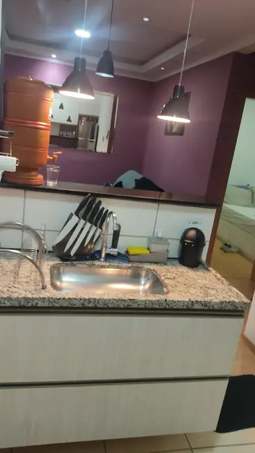 Foto 2 de Apartamento com 2 quartos à venda, 50m2 em Jardim Gurilândia, Taubate - SP