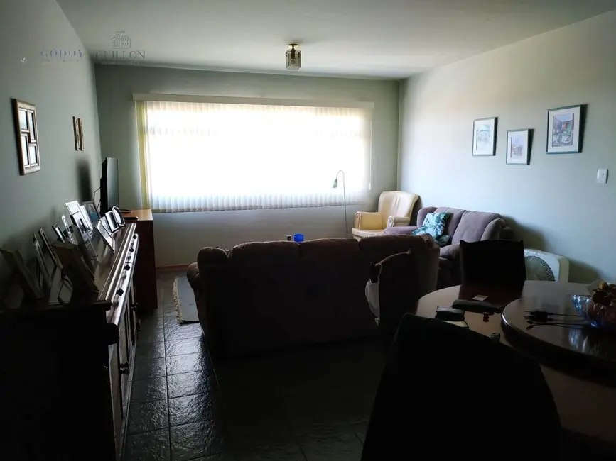 Foto 2 de Apartamento com 3 quartos à venda, 90m2 em Vila Bourghese, Pindamonhangaba - SP