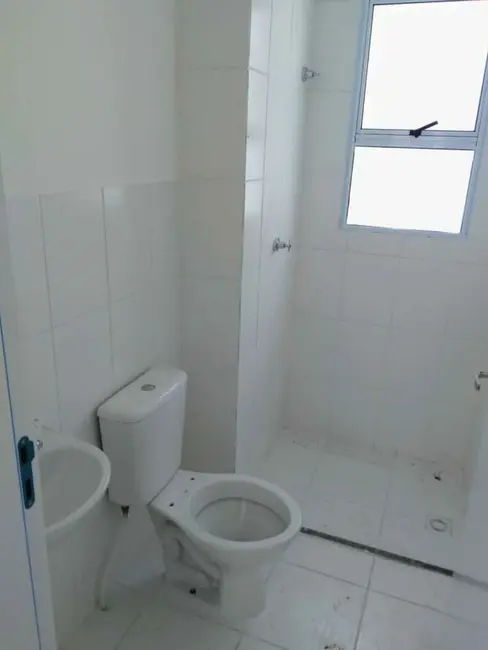 Foto 6 de Apartamento com 2 quartos à venda, 40m2 em Pindamonhangaba - SP