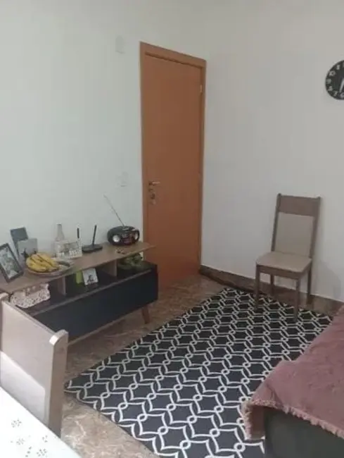 Foto 2 de Apartamento com 2 quartos à venda, 44m2 em Residencial Sítio Santo Antônio, Taubate - SP