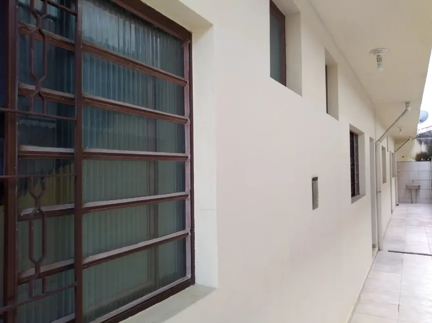 Foto 2 de Apartamento com 4 quartos à venda, 125m2 em Conjunto Residencial Araretama, Pindamonhangaba - SP