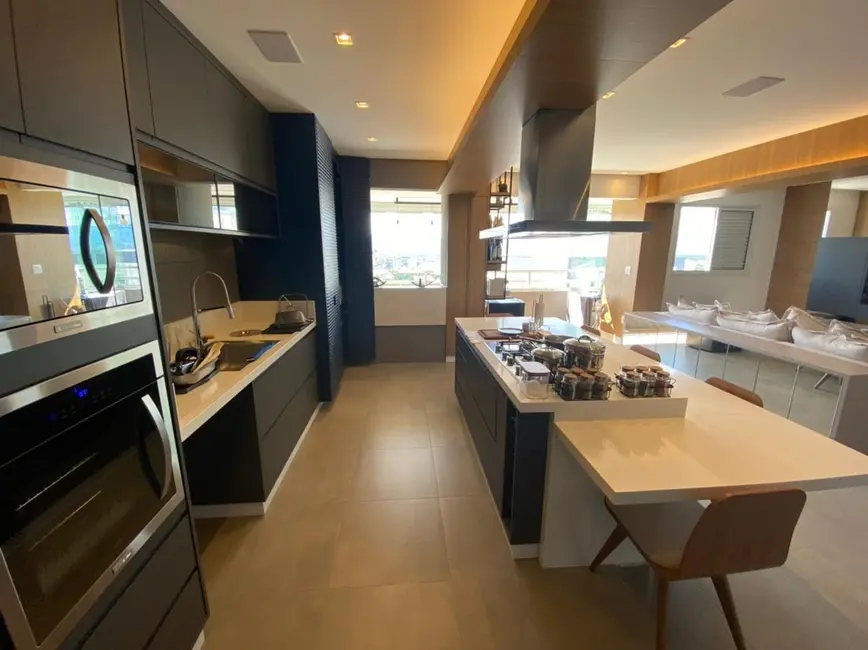 Foto 2 de Apartamento com 2 quartos à venda, 74m2 em Taubate - SP