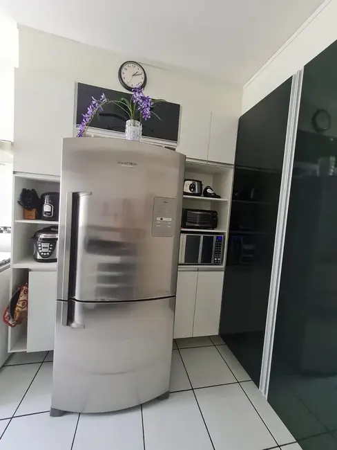 Foto 6 de Apartamento com 2 quartos à venda, 68m2 em Vila São José, Taubate - SP