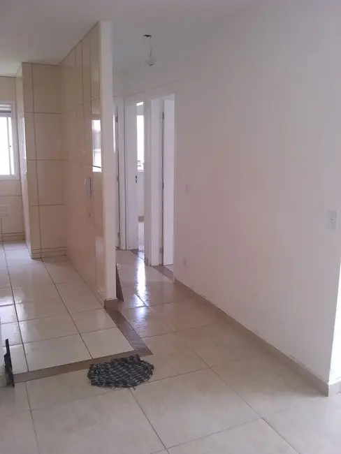 Foto 2 de Apartamento com 2 quartos à venda, 50m2 em Figueira, Guaratingueta - SP