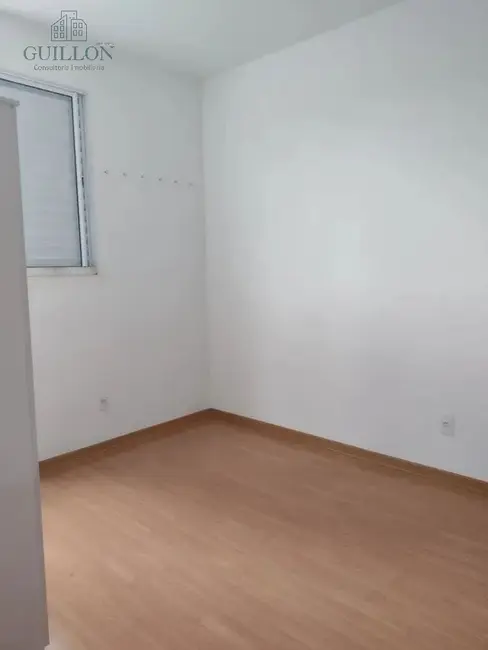 Foto 3 de Apartamento com 2 quartos à venda, 44m2 em Jardim das Bandeiras, Taubate - SP