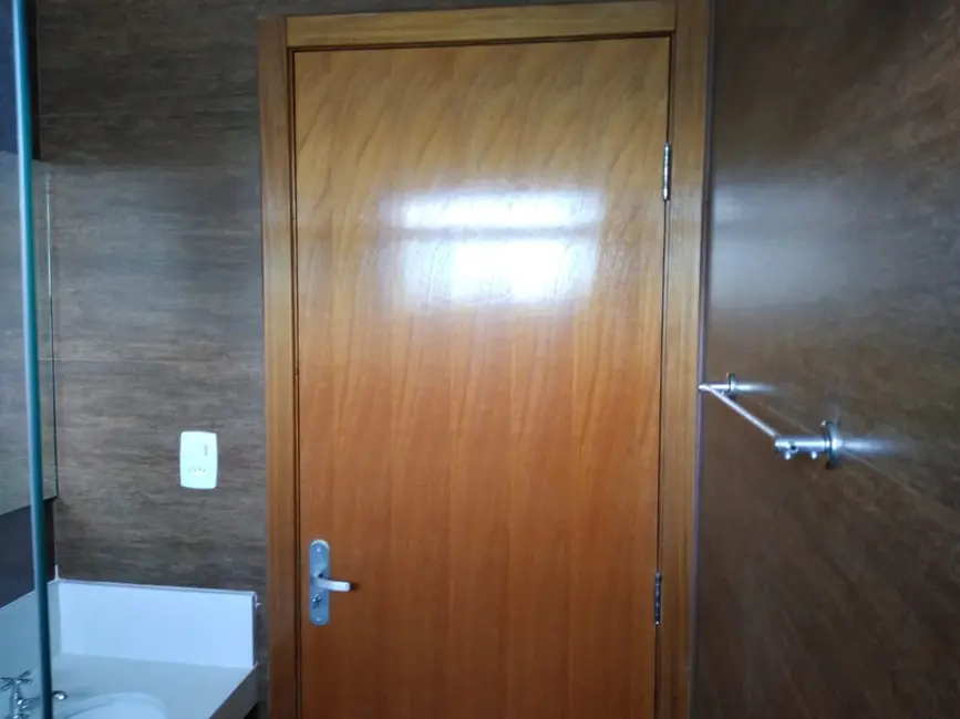 Foto 9 de Apartamento com 2 quartos à venda, 50m2 em Jardim Eloyna, Pindamonhangaba - SP