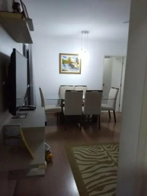 Foto 1 de Apartamento com 2 quartos à venda em Pindamonhangaba - SP
