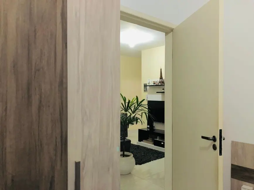 Foto 2 de Apartamento com 2 quartos à venda, 68m2 em Vila Aparecida, Taubate - SP