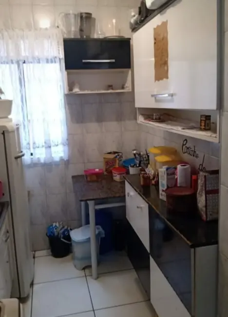 Foto 2 de Apartamento com 2 quartos à venda, 52m2 em Cecap, Taubate - SP