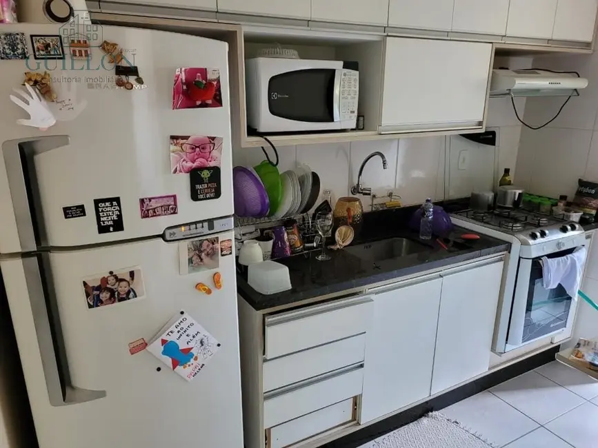 Foto 4 de Apartamento com 2 quartos à venda, 57m2 em Jardim Gurilândia, Taubate - SP