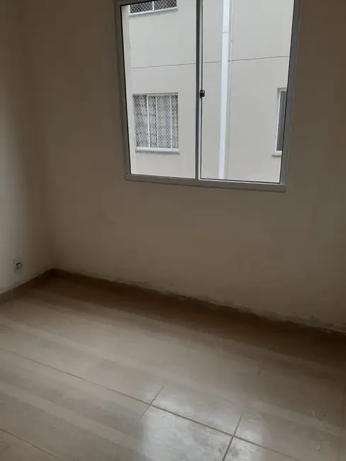 Foto 4 de Apartamento com 2 quartos à venda, 48m2 em Pindamonhangaba - SP