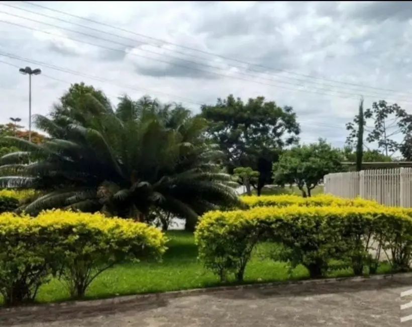 Foto 2 de Apartamento com 3 quartos à venda, 67m2 em Pindamonhangaba - SP