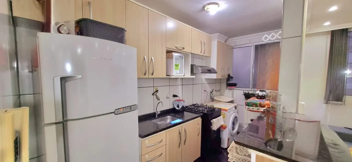 Foto 5 de Apartamento com 2 quartos à venda, 47m2 em Santana, Pindamonhangaba - SP