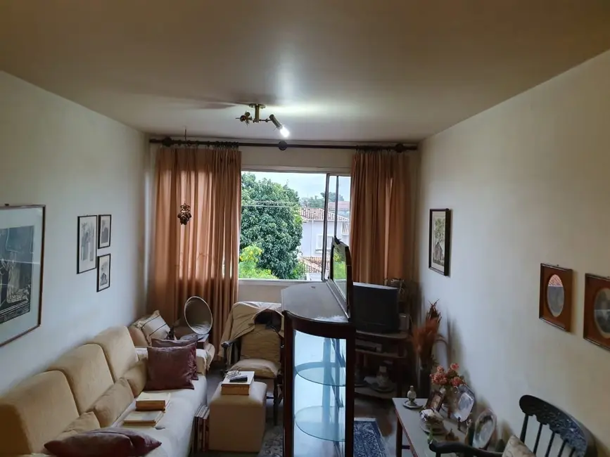 Foto 2 de Apartamento com 3 quartos à venda, 90m2 em Vila Bourghese, Pindamonhangaba - SP