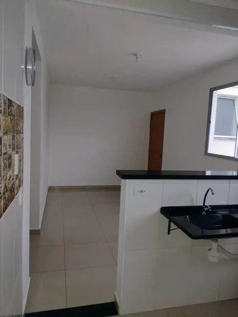 Foto 3 de Apartamento com 2 quartos à venda, 45m2 em Jardim Gurilândia, Taubate - SP