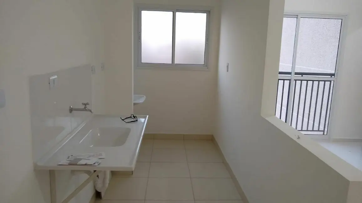 Foto 3 de Apartamento com 2 quartos à venda, 50m2 em Jardim Eloyna, Pindamonhangaba - SP