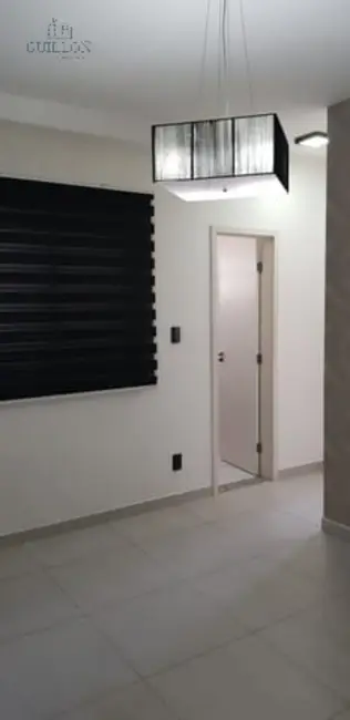 Foto 4 de Apartamento com 2 quartos à venda, 67m2 em Vila São José, Taubate - SP