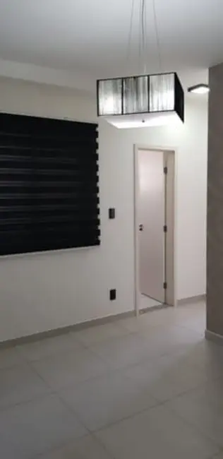 Foto 4 de Apartamento com 2 quartos à venda, 67m2 em Vila São José, Taubate - SP