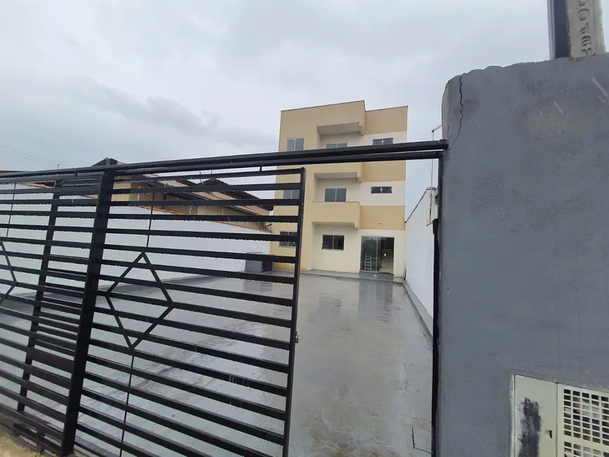 Foto 2 de Apartamento com 2 quartos à venda, 64m2 em Pindamonhangaba - SP